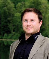 <b>Daniel Reisinger</b> ist geprüfter Online-Marketing-Manager und beschäftigt sich <b>...</b> - dr_referent